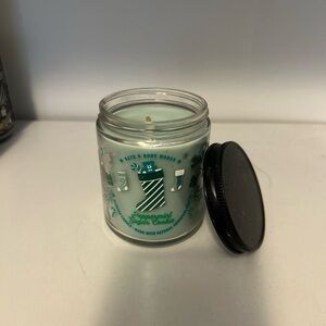NEW Bath & Body Works Peppermint Candle - Green and Black